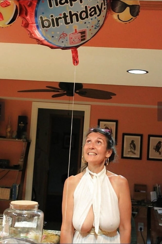 ビンボー人とヤリマン
 #94564638