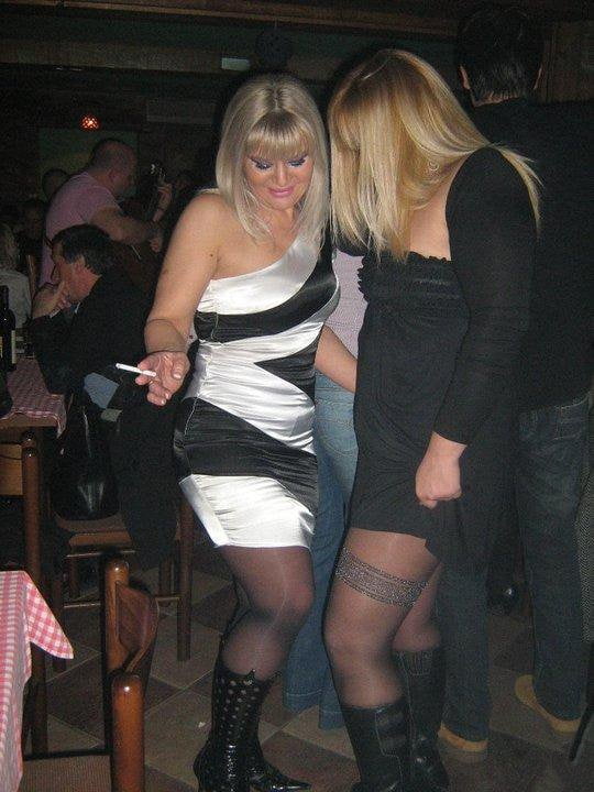 ビンボー人とヤリマン
 #94564714