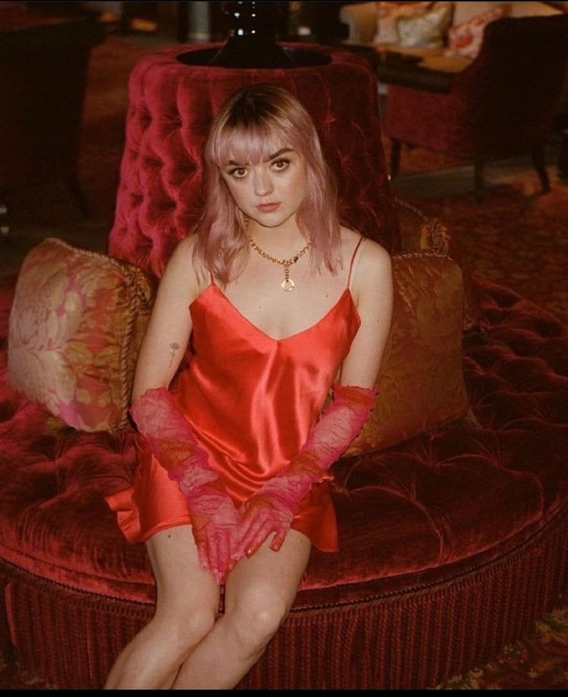 Maisie williams my jerkin collection
 #96435604