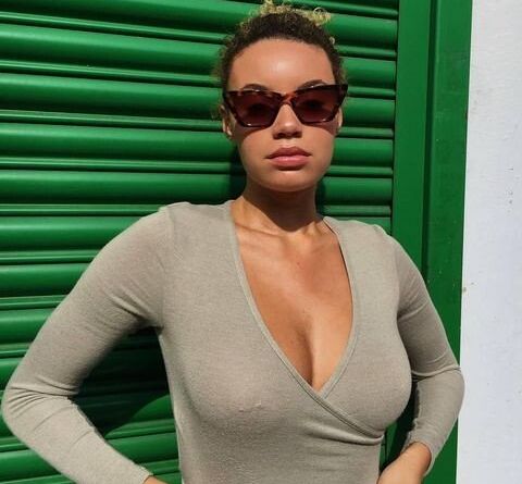 Lara_never_laura desnuda #108322671