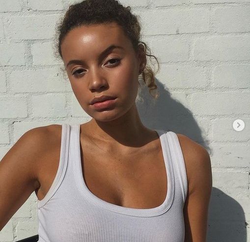 Lara_never_laura desnuda #108322678