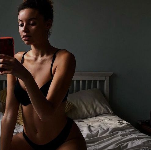 Lara_never_laura desnuda #108322684