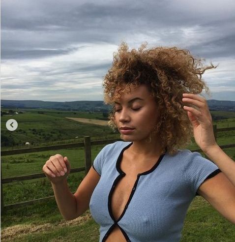 Lara_never_laura desnuda #108322686