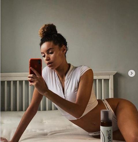 Lara_never_laura desnuda #108322707