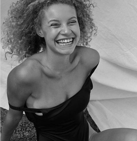 Lara_never_laura desnuda #108322733