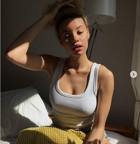 Lara_never_laura desnuda #108322755