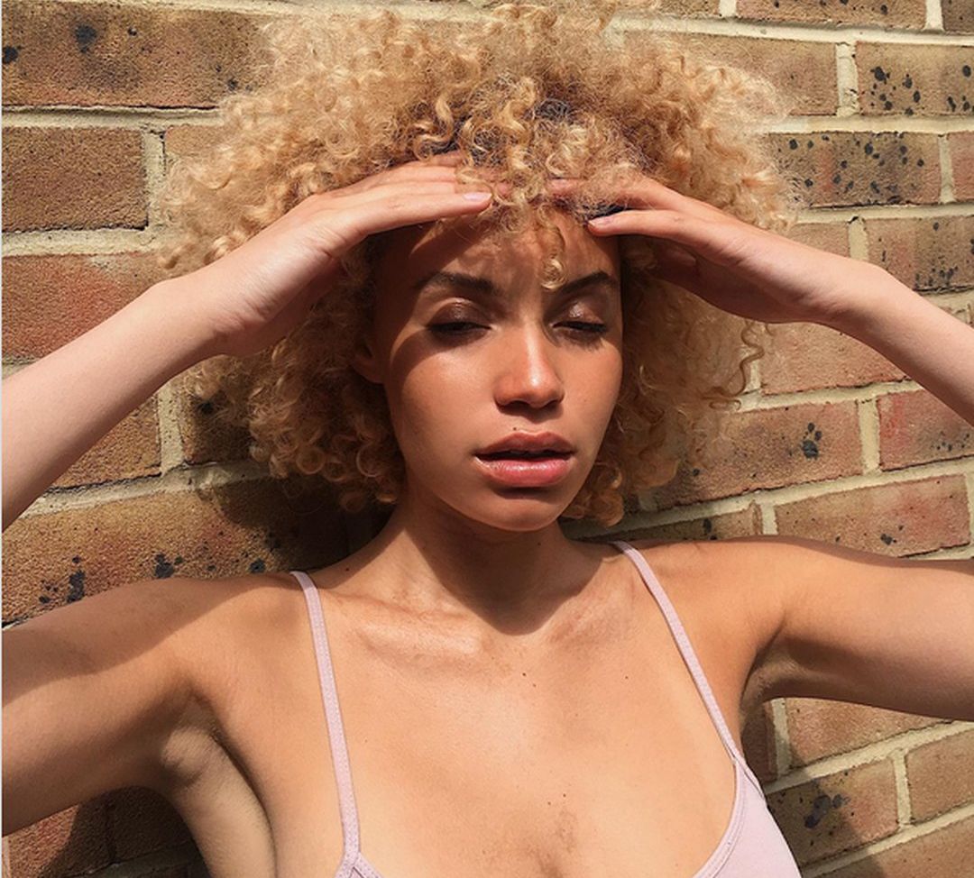 Lara_never_laura desnuda #108322761