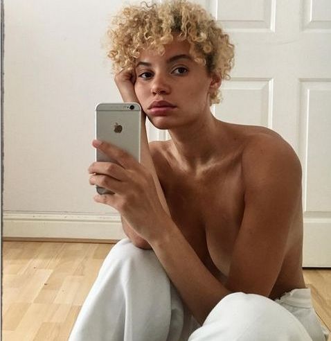 Lara_never_laura desnuda #108322764