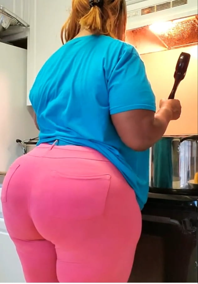 Mega chunky bbw milf pear spicy
 #105207617