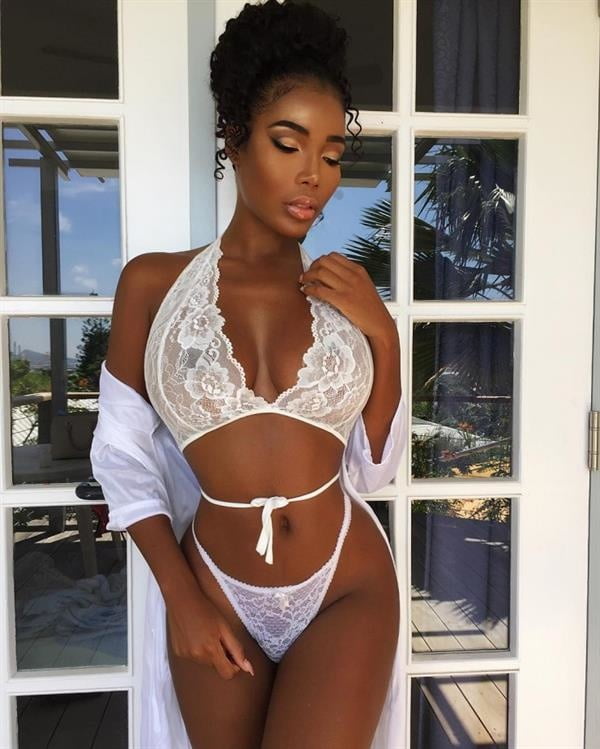 Monifa Jansen #101254502