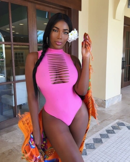 Monifa Jansen #101254792