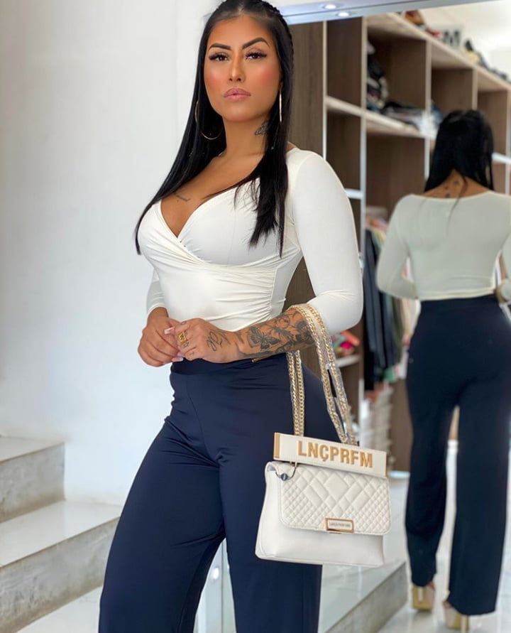 Morena cavala
 #87554941