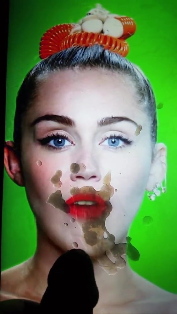 Miley cum tribute
 #94643116