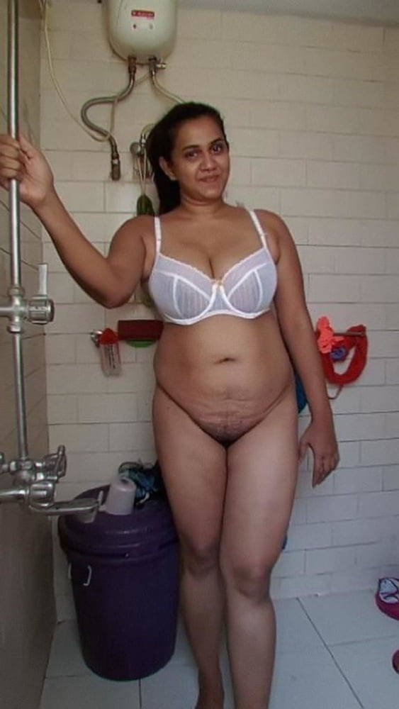 Desi Big Boobs Girl Preeti Nude Pics #80953196