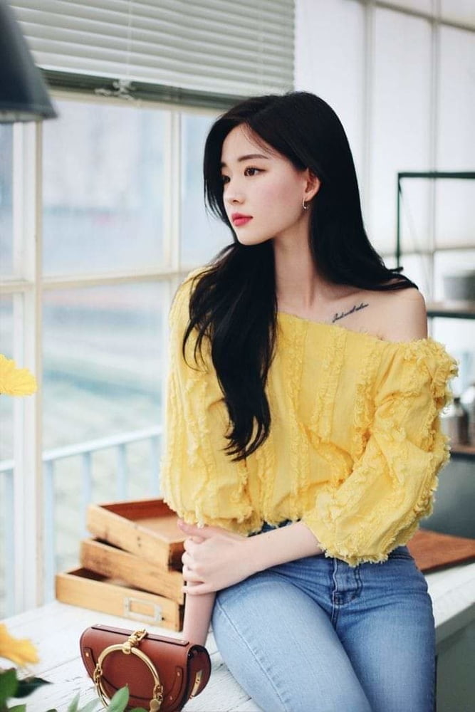 Asiática adicta 112
 #81627047