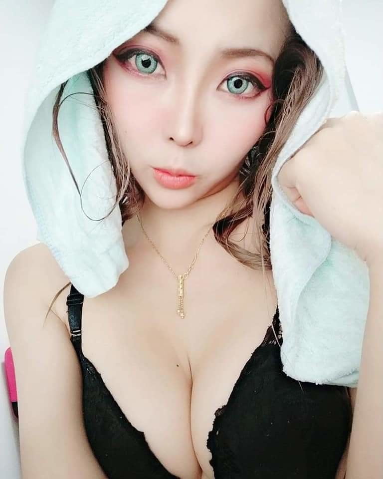 Asiática adicta 112
 #81627213