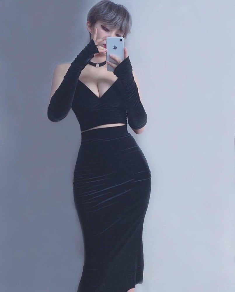 Asiática adicta 112
 #81627307