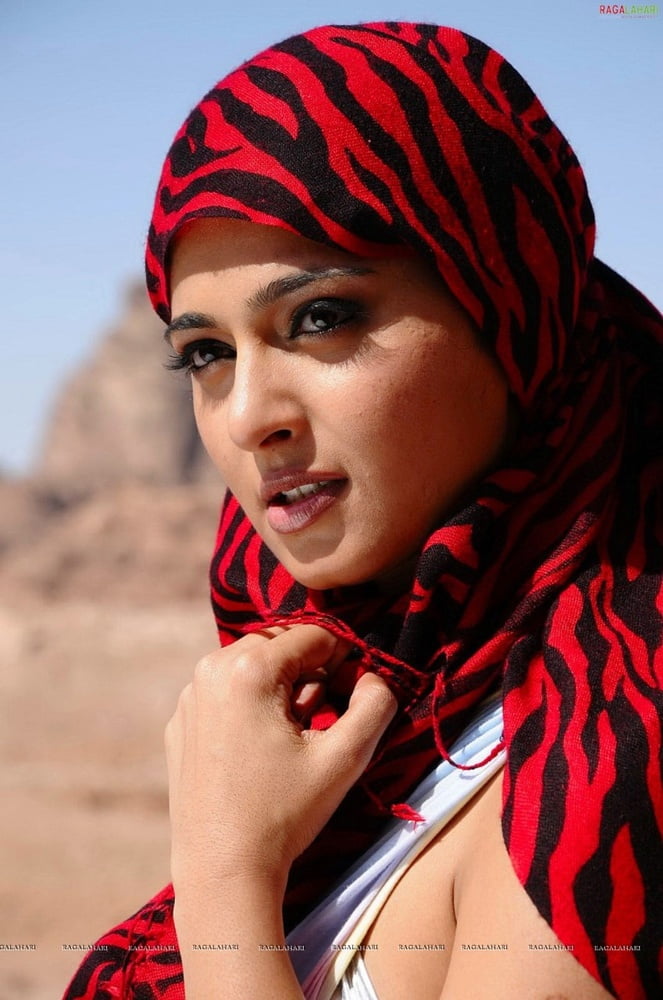 Anushka Shetty #93315459