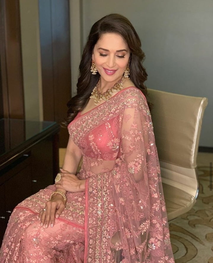 Madhuri dixit
 #90339230