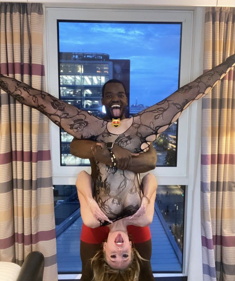 SaskiaAfterDark desnuda #108039685