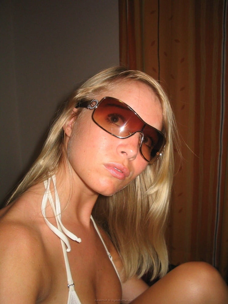 Heiße russische Amateur Blondine
 #100577253