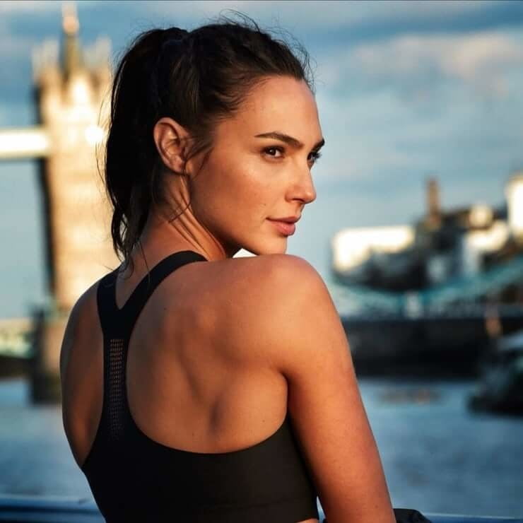 Gal gadot
 #87456732