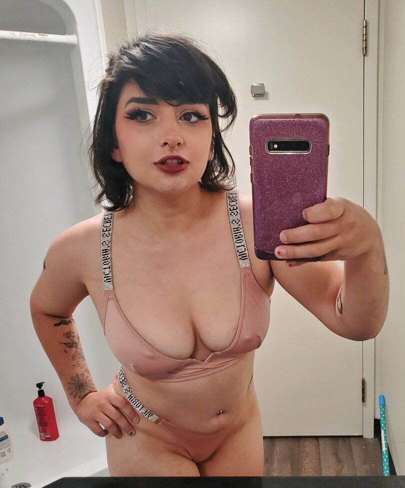 Kirihill desnuda #108122499