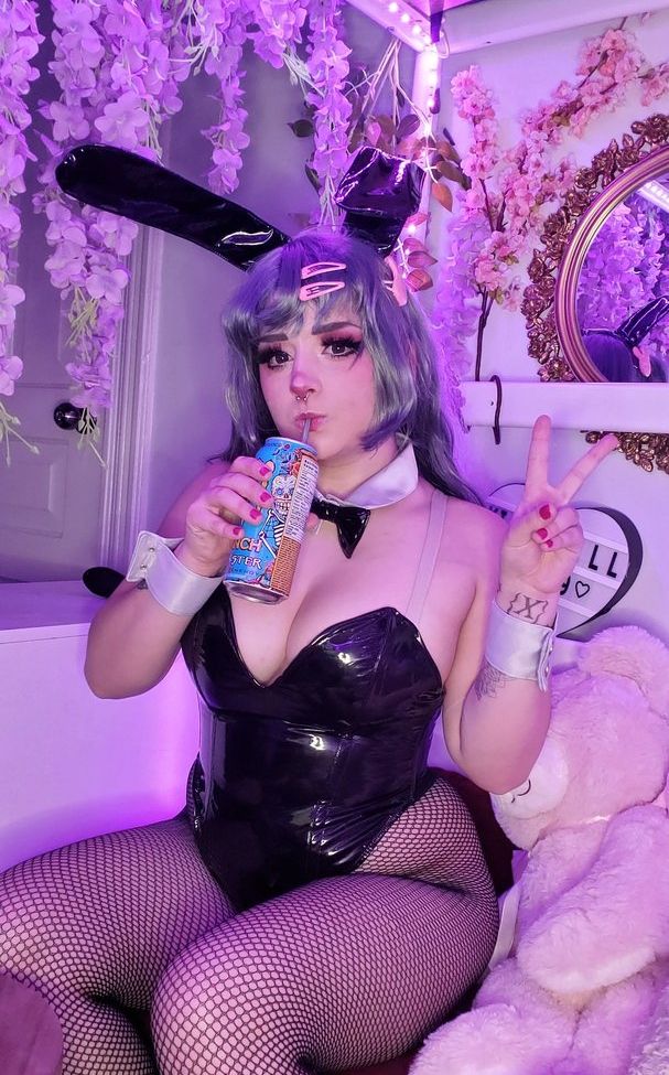 Kirihill desnuda #108122694