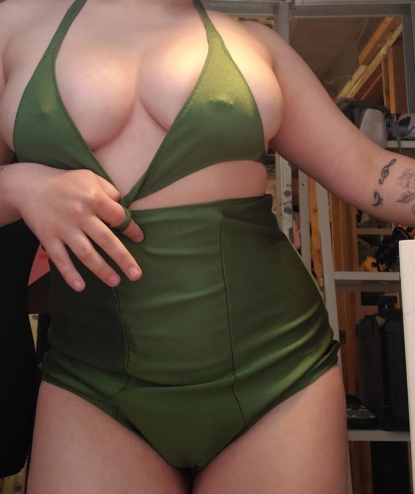 Kirihill desnuda #108122720