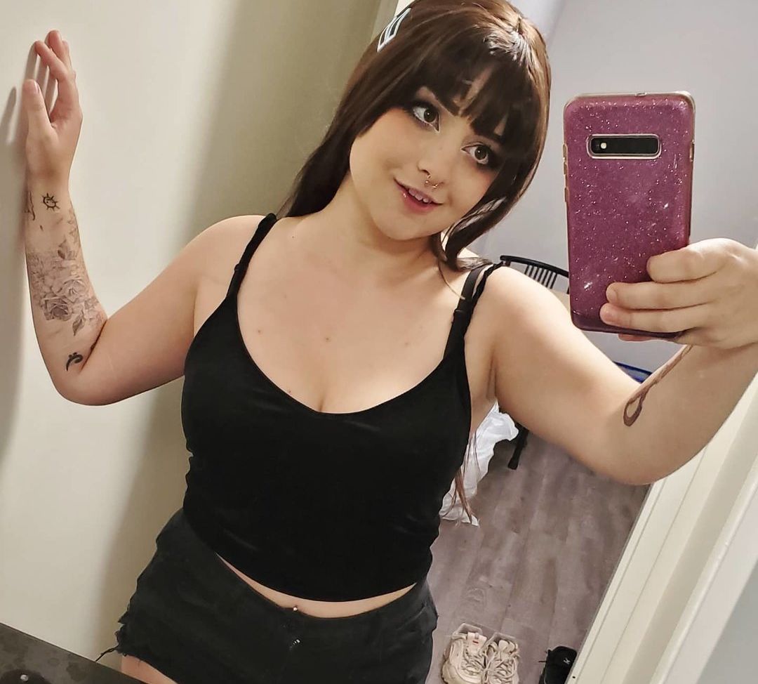 Kirihill desnuda #108122776