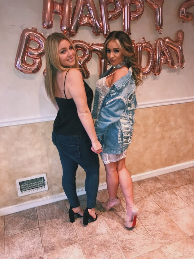 Staten Island Mädchen
 #105770529