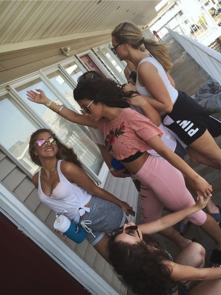 Staten Island Mädchen
 #105770676