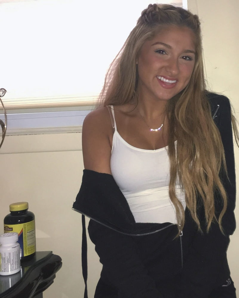 Staten Island Mädchen
 #105770694