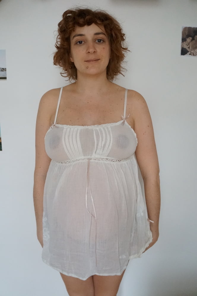 Más mujeres hermosas al azar
 #104748259