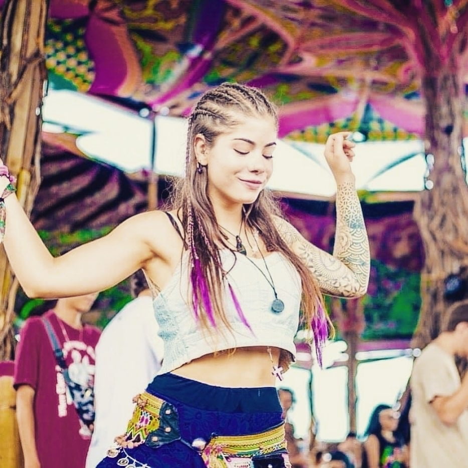 WANT TO BE WITH THIS TYPE GIRL! #100582409