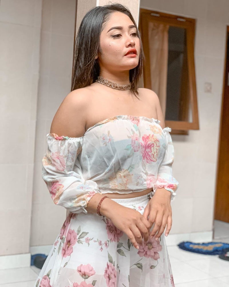 Ayu Kumara  selebgram indo bugil #90231815