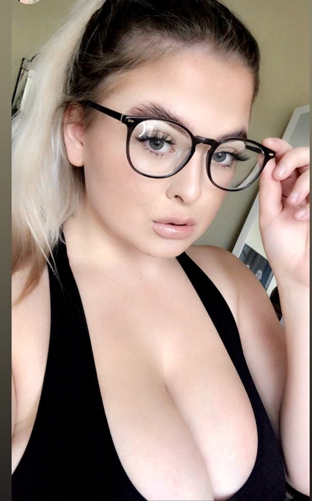 Busty Babe: Lexi #97904467