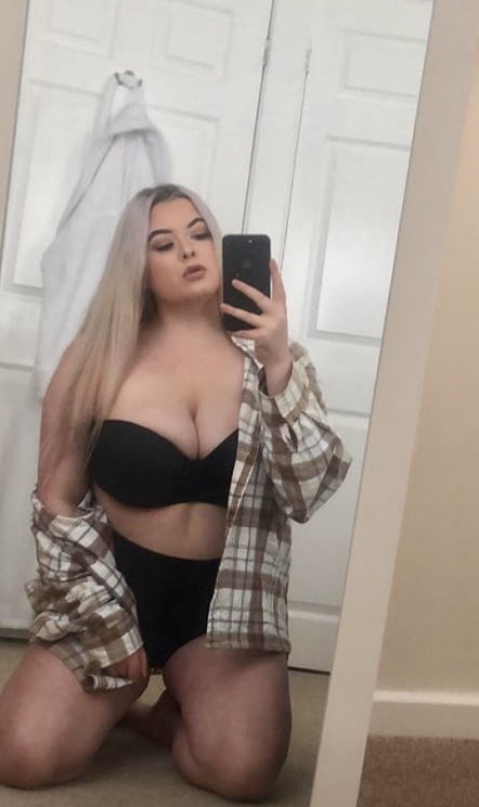 Busty Babe: Lexi #97904538