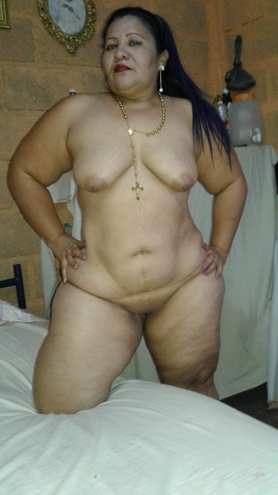 Sexy reife Hausfrauen aus Honduras
 #98953672