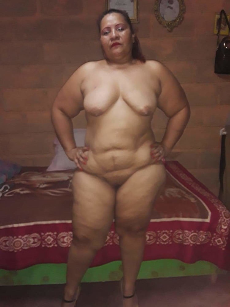 Sexy reife Hausfrauen aus Honduras
 #98953704