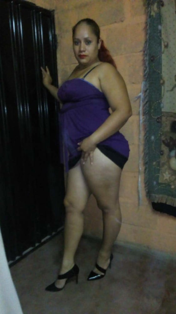 Sexy reife Hausfrauen aus Honduras
 #98953869