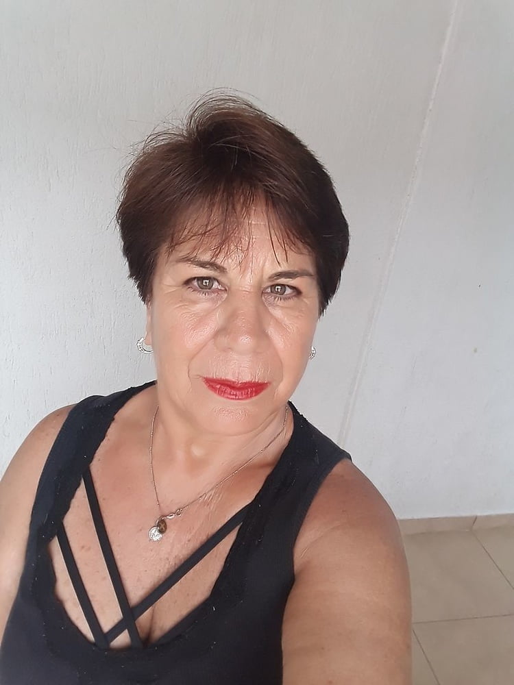 Abuela sexy merece cum en la cara
 #102905576