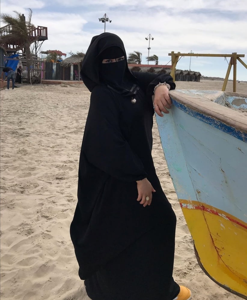 Egyption niqab girl #91892066