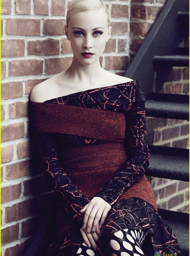 Sarah Gadon desnuda #109415076