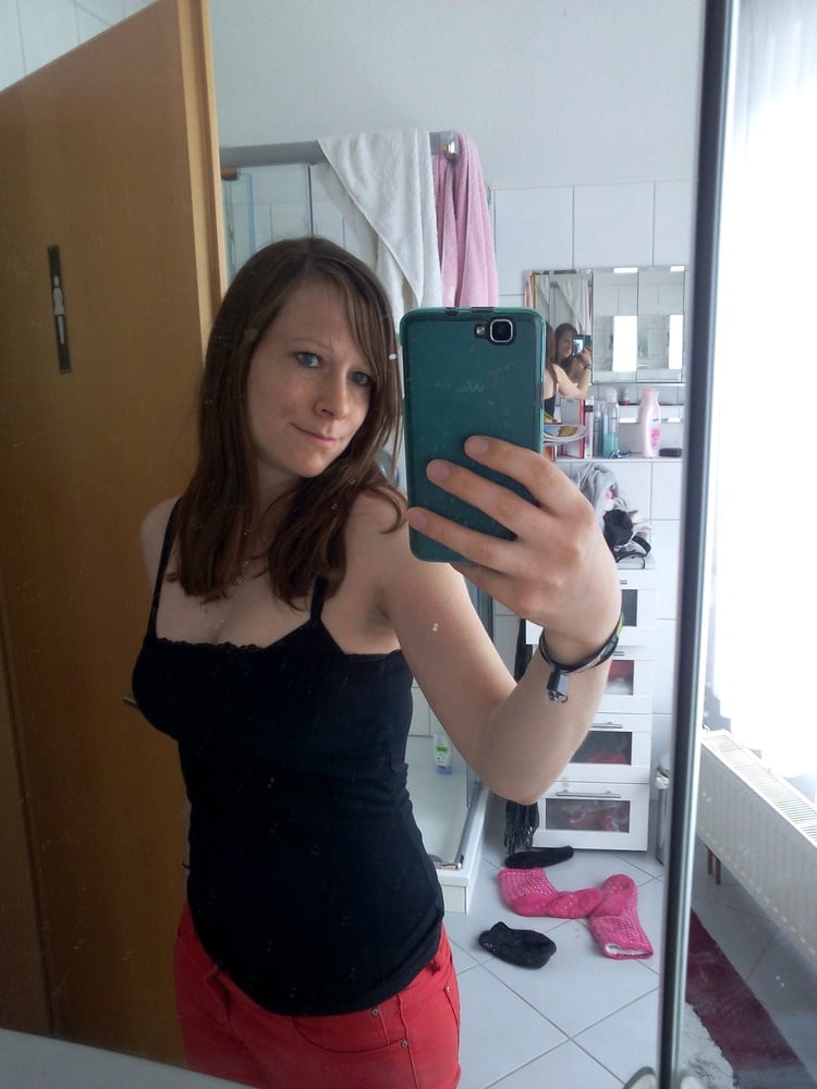 Exposed hure julia aus soest deutschland
 #80820290