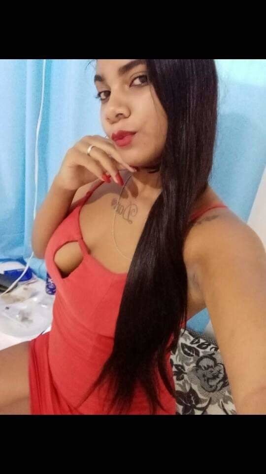 Ana rosa lyra - facebook (sin desnudo)
 #87500031