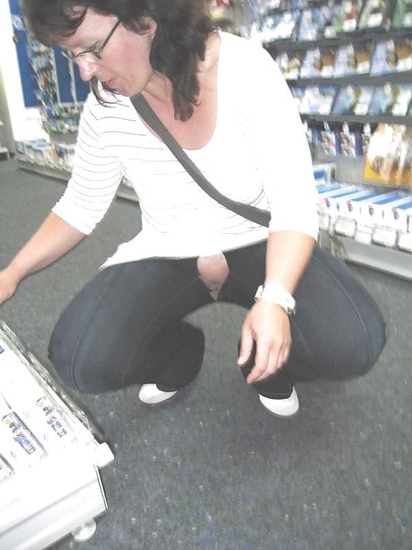 FLASHING IN SHOPS #88892769