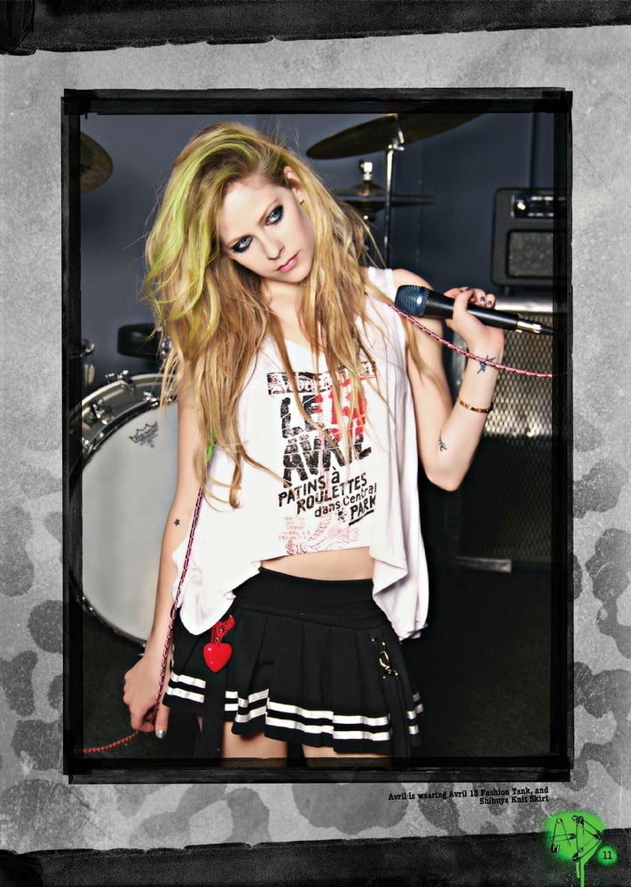 Avril Lavigne sexy real and fake #94789710