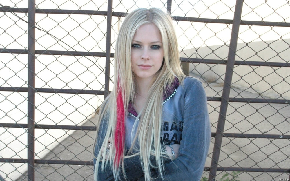 Avril Lavigne sexy real and fake #94790050