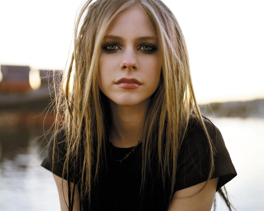 Avril Lavigne sexy real and fake #94790065